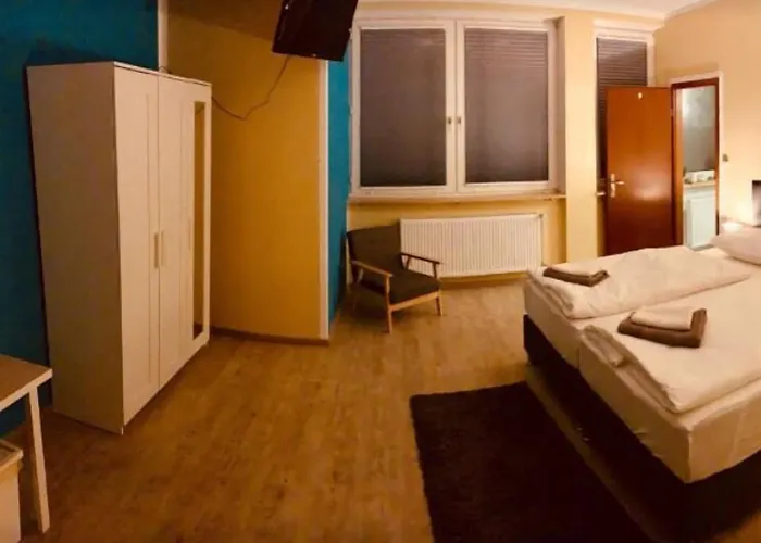 White Pearl 1 Hostel Neurenberg