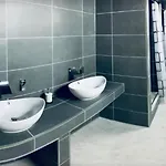 White Pearl 1 بيت شباب نورنبيرغ