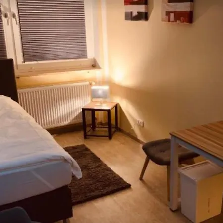 White Pearl 1 Hostel Nürnberg