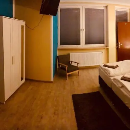 White Pearl 1 Hostel Nürnberg